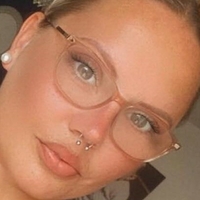 Roxanne Collacott Nua