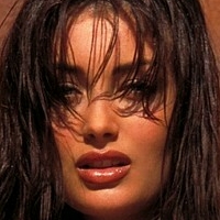 roxxanne Nua
