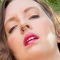 ryanneredd Nua