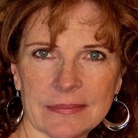 Sara Botsford Nua