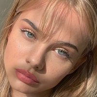 Sara Crumbleleg Nua