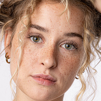 Sara russek Nua