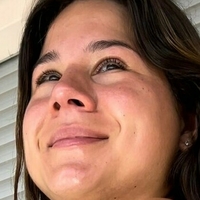 Sara White Nua