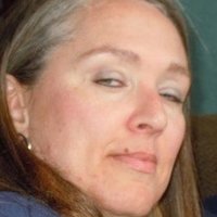 Sarah Holcomb Nua