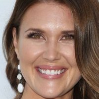 Sarah Lancaster Nua