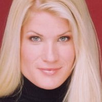 Sarah Plommer Nua