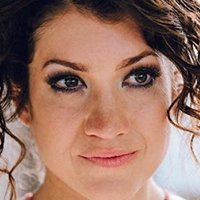Sarah Stiles Nua