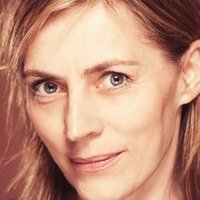 Saskia Reeves Nua