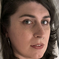 SerafinaFell Nua