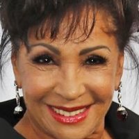 Shirley Bassey Nua