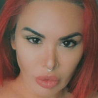 Sienna West Nua