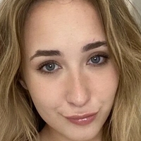 Skylar Sapphyre Nua