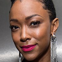 Sonequa Martin-Green Nua