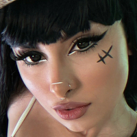 Sorriso Cosplayer Nua