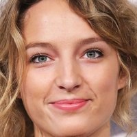 Stéphanie Crayencour Nua