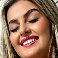 Sthefany Oliveira Nua