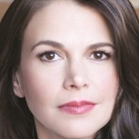 Sutton Foster Nua