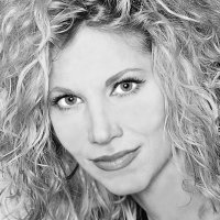 Suzette Andrea Nua