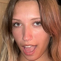 Sylvia Paige Nua
