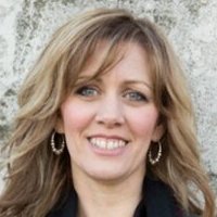 Tana Miller Nua