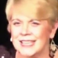 Terri Heffron Nua
