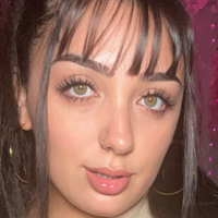 Thatgreeneyedgirl_22 Nua