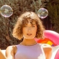 Thelaceyclaire Nua