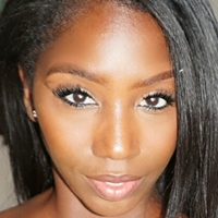 therealellietheempress Nua
