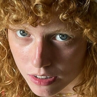 tilda_red Nua