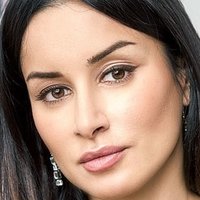 Tina Kandelaki Nua