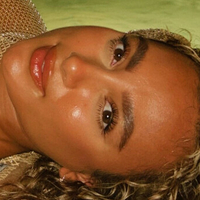 Toni Camille Nua