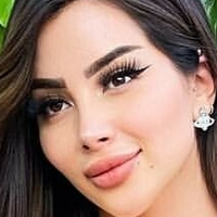 Vai Monroe Nua