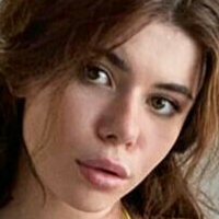 Valentina Caro Nua