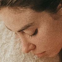 Valentina Fradegrada Nua