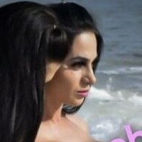 Valéria Pacheco Nua