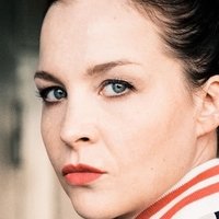 Valerie Koch Nua