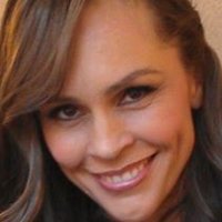 Vanessa Vander Pluym Nua