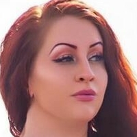 Veronica Dragone Nua
