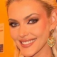 Victoria Kjaer Theilvig Nua