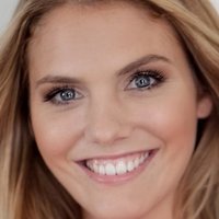 Viviane Geppert Nua