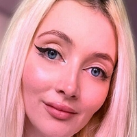 Vivii Plays Nua