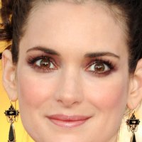 Winona Ryder Nua