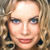 Xenia Seeberg Nua