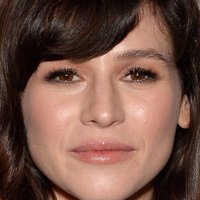 Yael Stone Nua