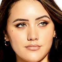 Yasmine MInovski Nua