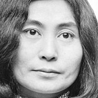 Yoko Ono Nua