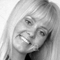 Yutte Stensgaard Nua