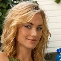 Yvonne Strahovski Nua