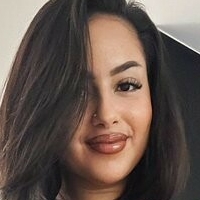 zinahadid Nua