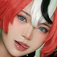 ZinieQ Cosplayer Nua